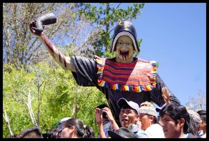 Statue in the plaza in Tarabuco